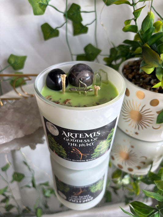 OLD Artemis Candle